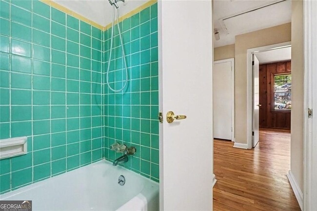 Building Photo - 1689 San Gabriel Ave