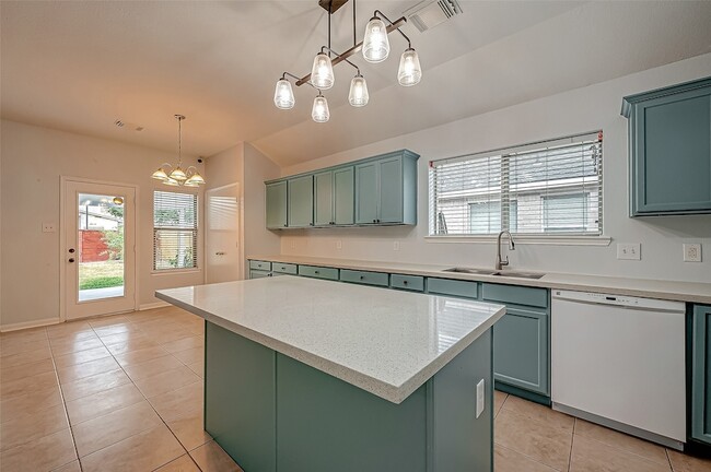 Building Photo - 1922 Bevington Oaks Cir