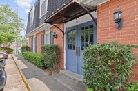 Building Photo - 211 Versailles Blvd