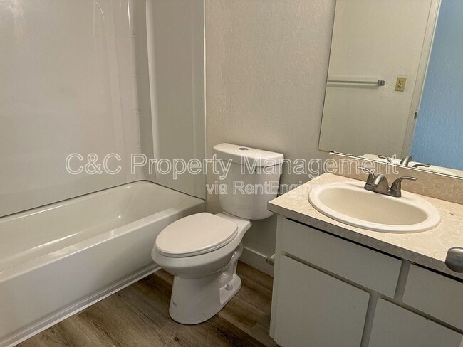 Building Photo - 1638 Merriton Ct