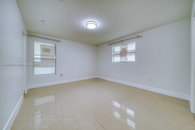 Building Photo - 11492 SW 190th Terrace Rd