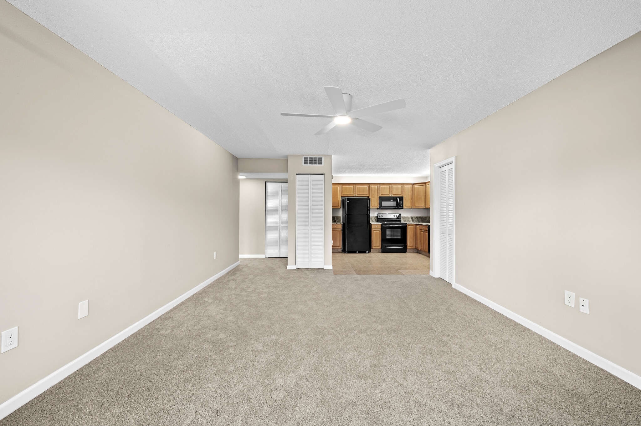 Building Photo - 5725 Baywater Dr