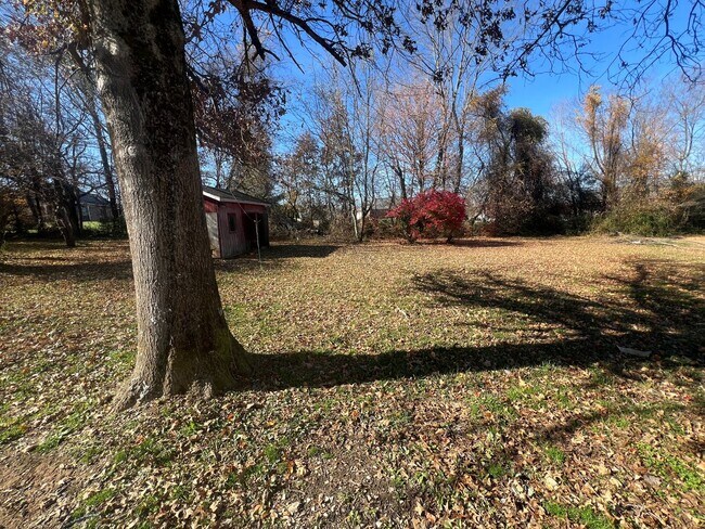 Building Photo - House for rent in Elizabethtown. 3 bed and 1 bath. Newly renovated!