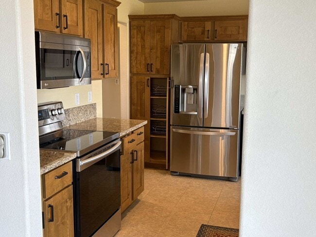 Building Photo - Beautiful Golf Course Home for Rent – Dayton, NV