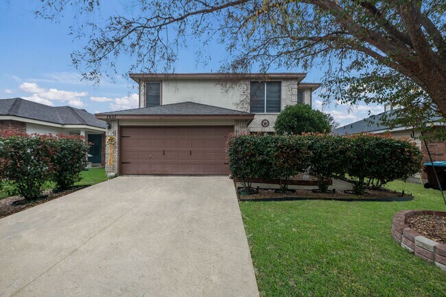 Building Photo - 7037 Lynn Lake Dr