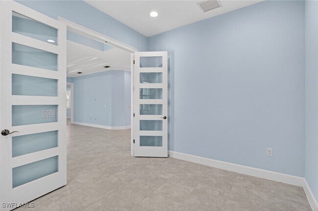 Building Photo - 8813 Yucatan Ct