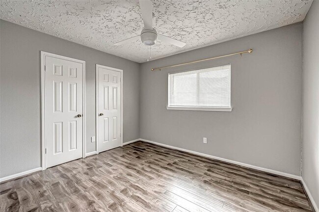 Building Photo - 14110 Taco Ct