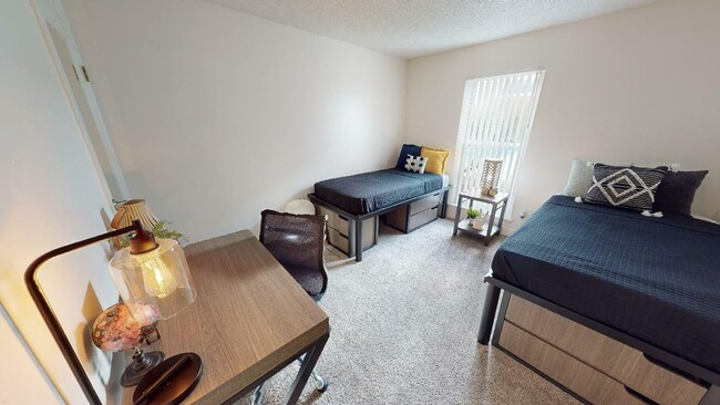 Bedroom - Cambridge House Apartments