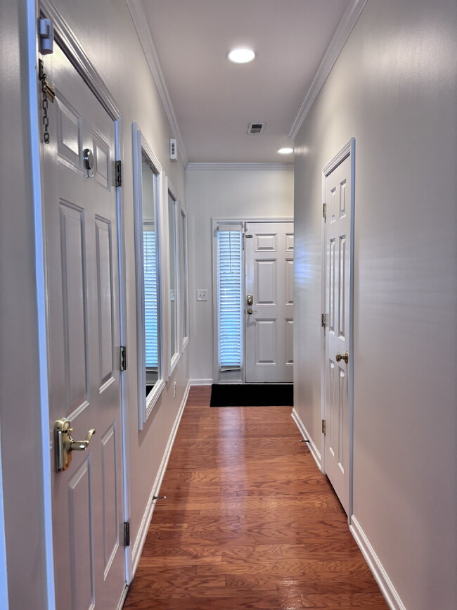 Building Photo - 3010 Winding Waters Way