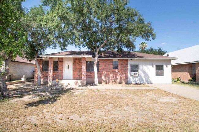 Primary Photo - 107 St Pierre Ln