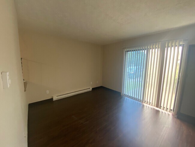 Building Photo - 2769 Wedge St