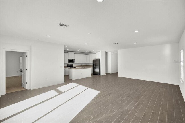 Building Photo - 4425 NW 14th Lp
