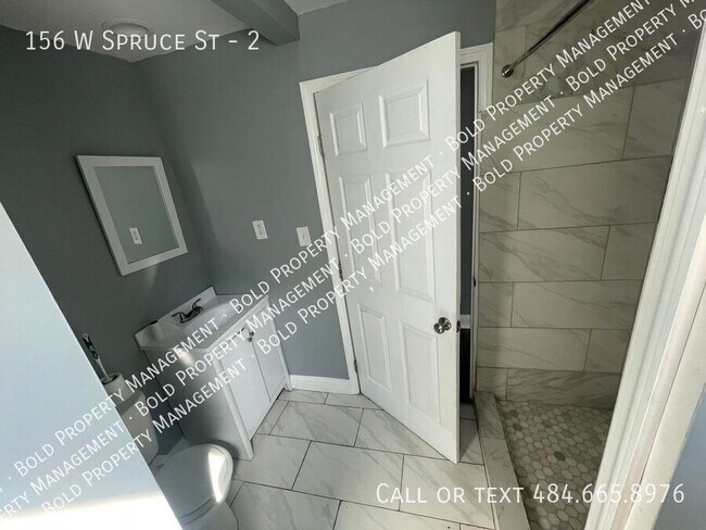 Building Photo - 156 W Spruce St