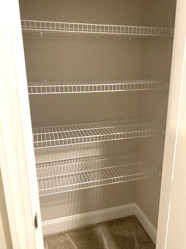 Building Photo - 1479 Lanterns Rest Rd