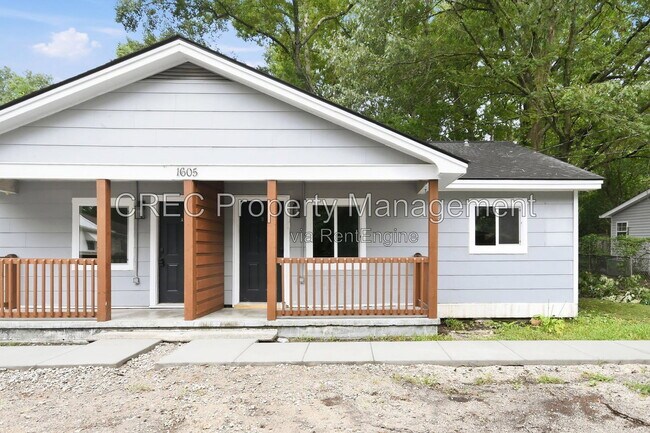 Building Photo - 1605 Pineview Rd