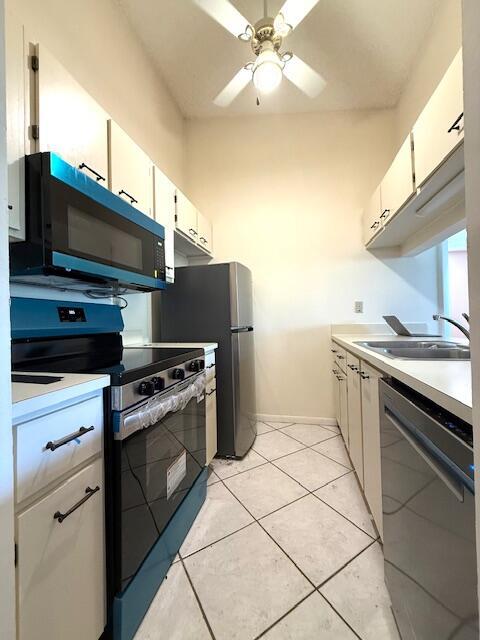 Building Photo - 9480 Boca Cove Cir