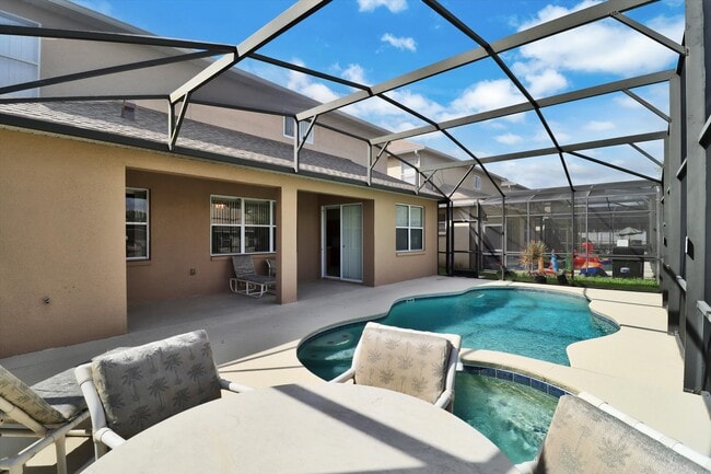 Building Photo - 2719 Portchester Ct