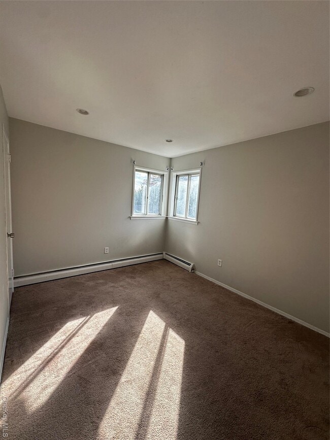 Building Photo - 305 Deauville Pkwy