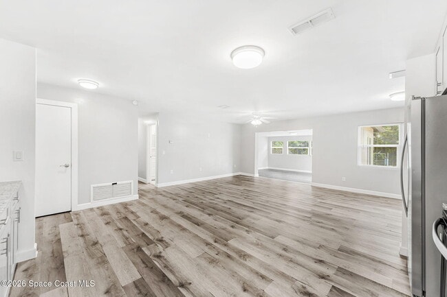 Building Photo - 2426 Clemson Dr