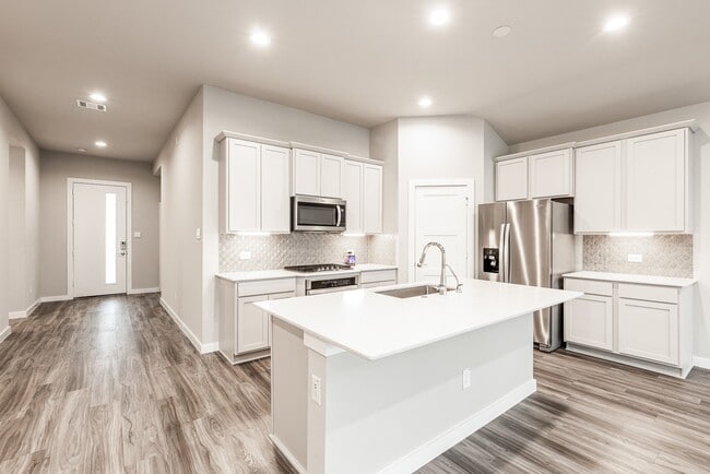 Building Photo - 22806 Theodoli Dr
