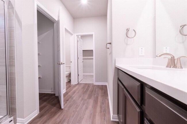 Building Photo - 2838 Dell Hollow Dr