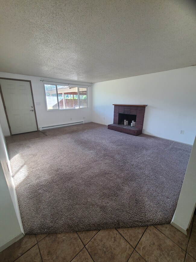 Primary Photo - 1920 S Fawn Dr