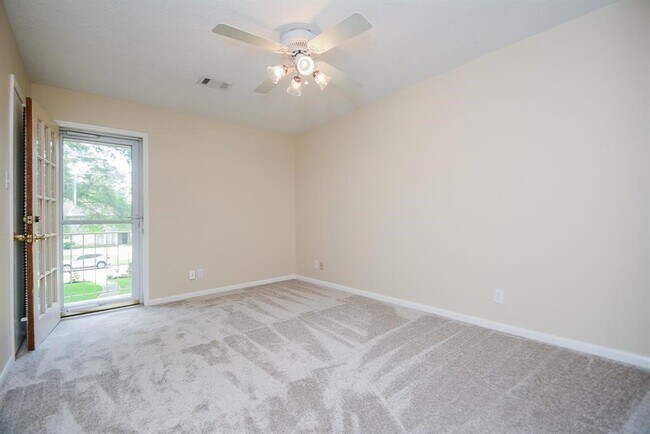 Building Photo - 6702 Moccasin Bend Dr