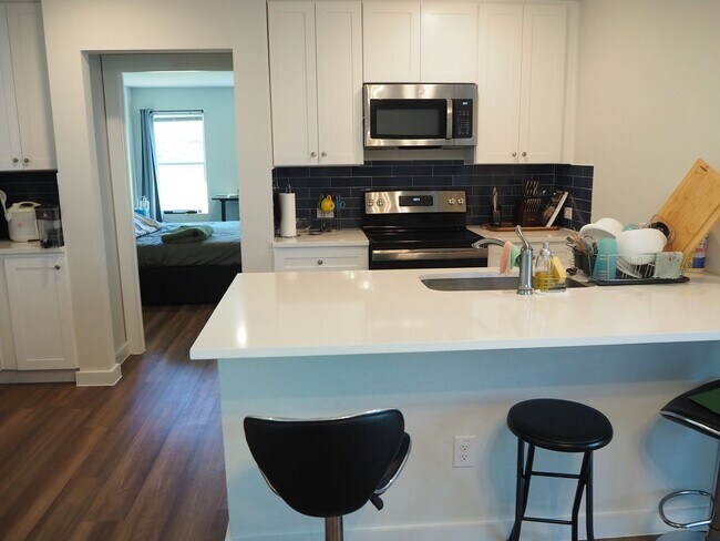 Building Photo - 4 Bed 2.5 Bath Duplex in Ft Worth