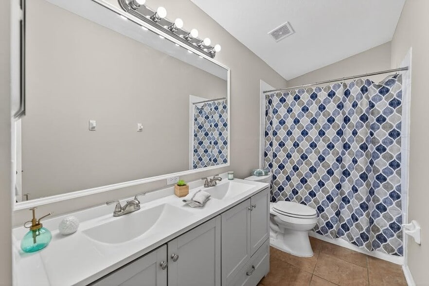 Building Photo - 508 Sonoma Dr