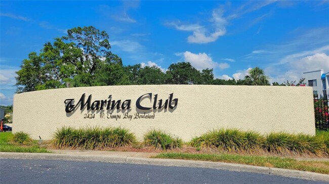 Building Photo - 2424 W Tampa Cir