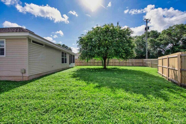 Building Photo - 1477 Sturbridge Pl