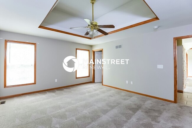 Building Photo - 4 Bedroom Pet-Friendly Home in Kearney, MO with Main Street Renewal