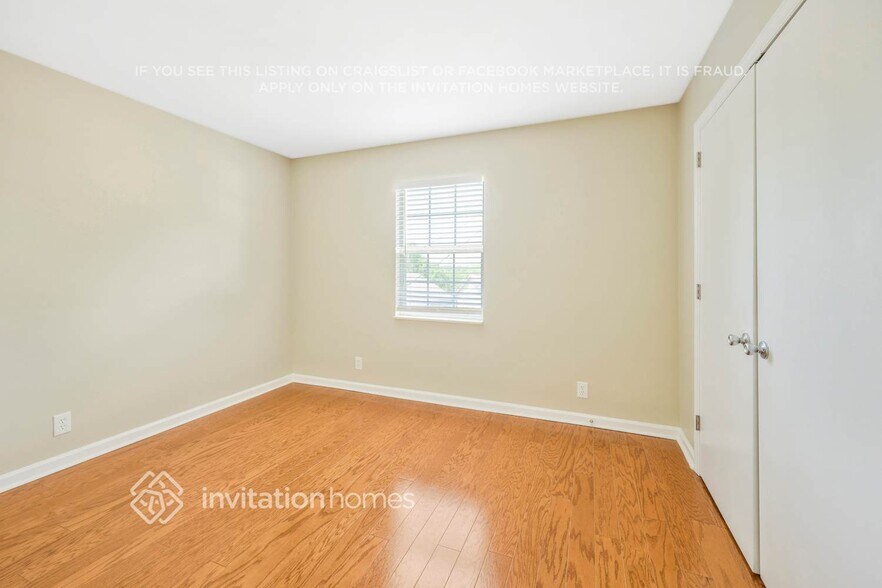 Building Photo - 1428 Calais Ct