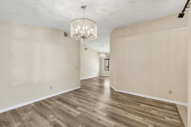 Building Photo - Charming 3BR House in Antelope