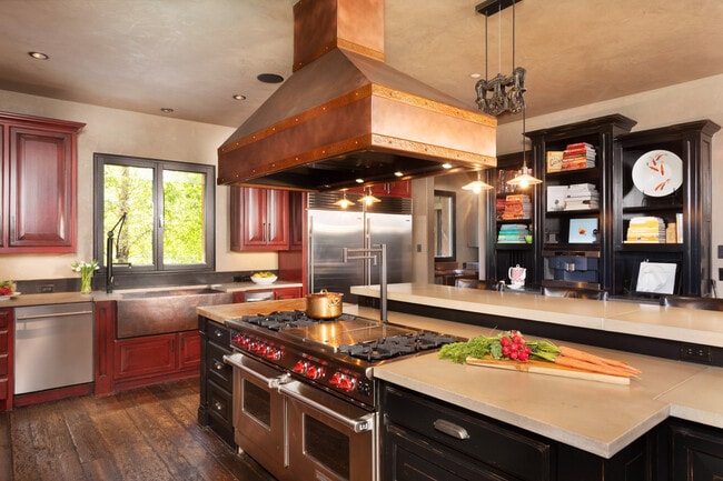 Building Photo - 665 Callicotte Ranch Dr