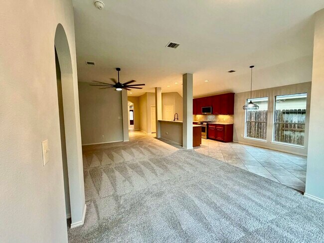 Building Photo - 5607 Wagon Wheel Ln