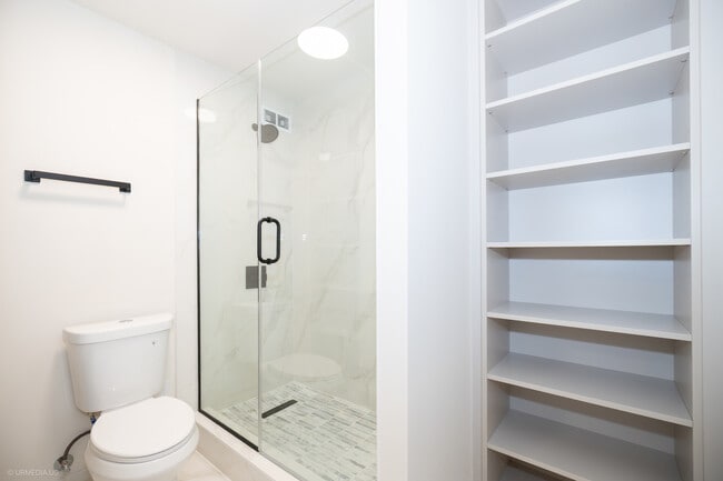 Building Photo - 405 N Wabash Ave