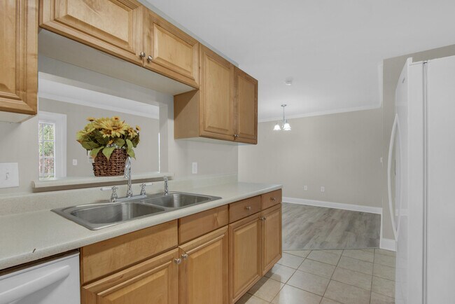 Building Photo - 537 Wingspan Way
