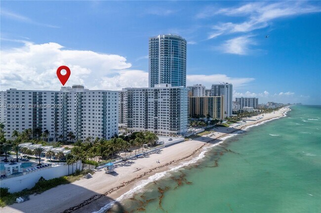 Building Photo - 3001 S Ocean Dr