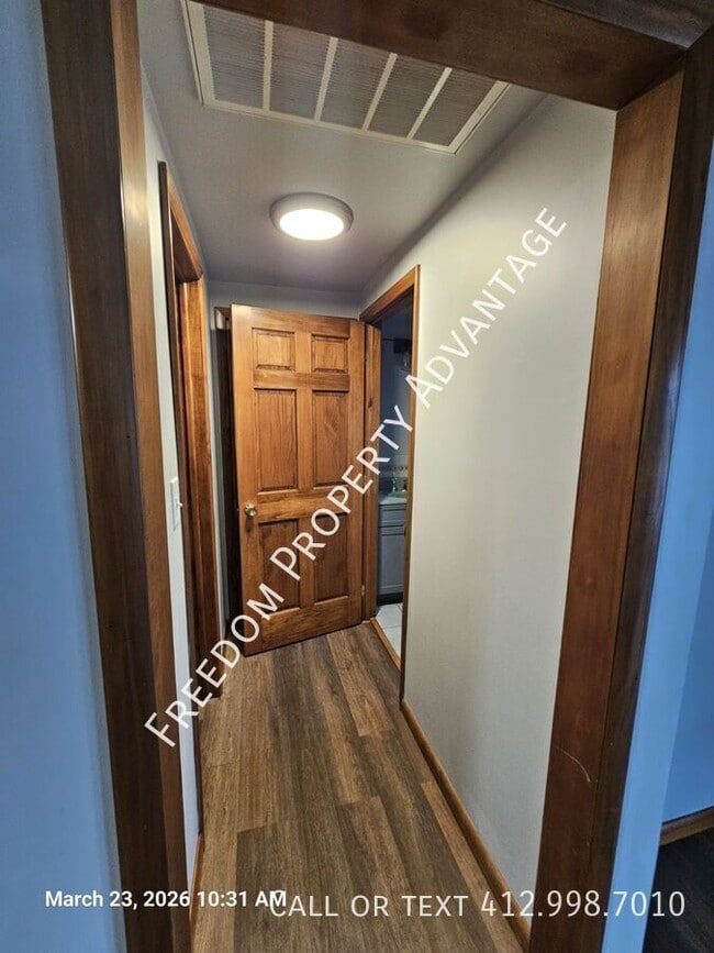 Building Photo - 1920 Idaho St