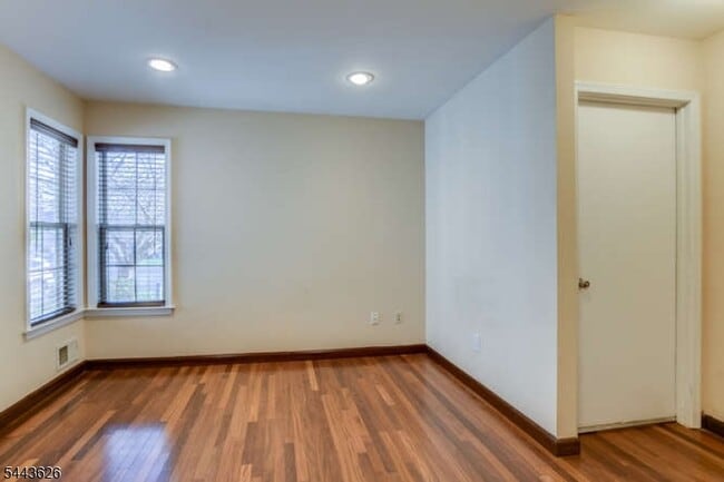 Building Photo - 403 Taggert Dr