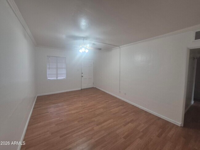 Building Photo - 602 E San Juan Ave