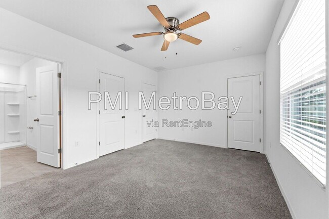 Building Photo - 16632 Grotto Steam Pl