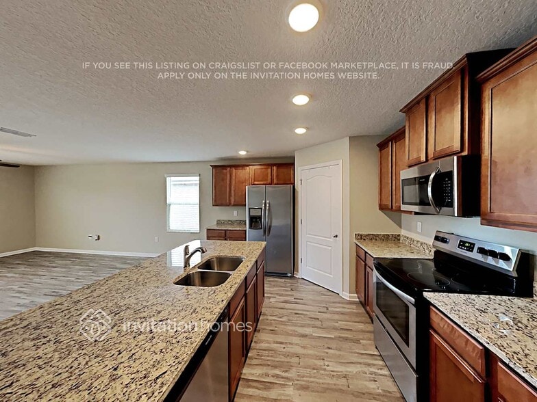Building Photo - 2136 Pebble Point Dr