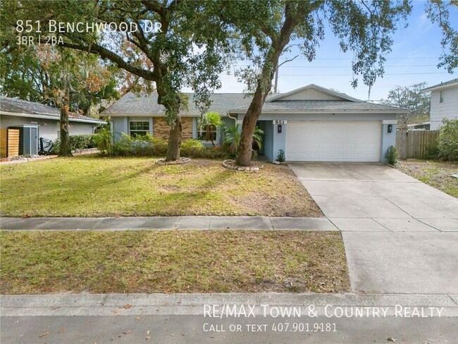Primary Photo - 851 Benchwood Dr