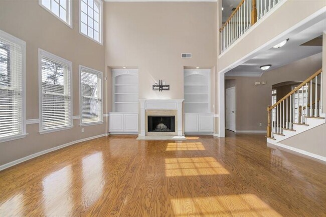 Building Photo - 130 Candler Ct