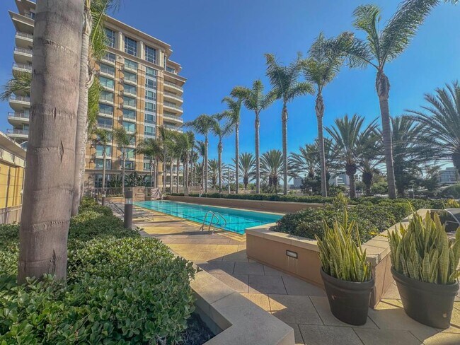 Building Photo - 5068 Scholarship