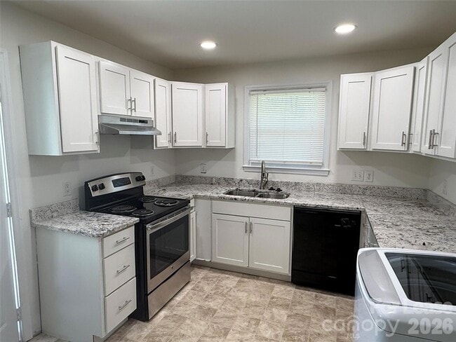 Building Photo - 4629 Cinderella Rd