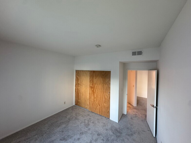 Building Photo - 4821 Sepulveda Blvd