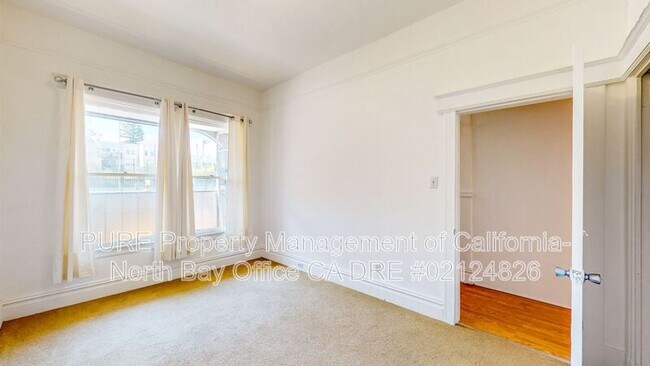 Building Photo - 28 Cunningham Pl